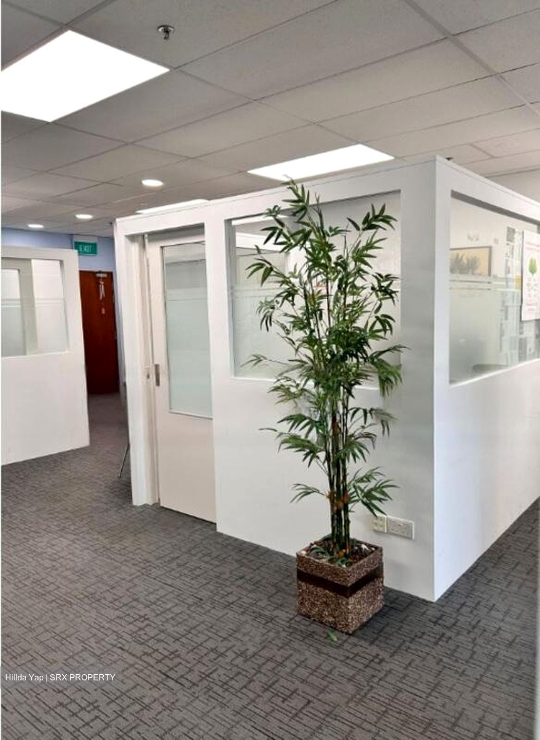 Burlington Square (D7), Office #451344931